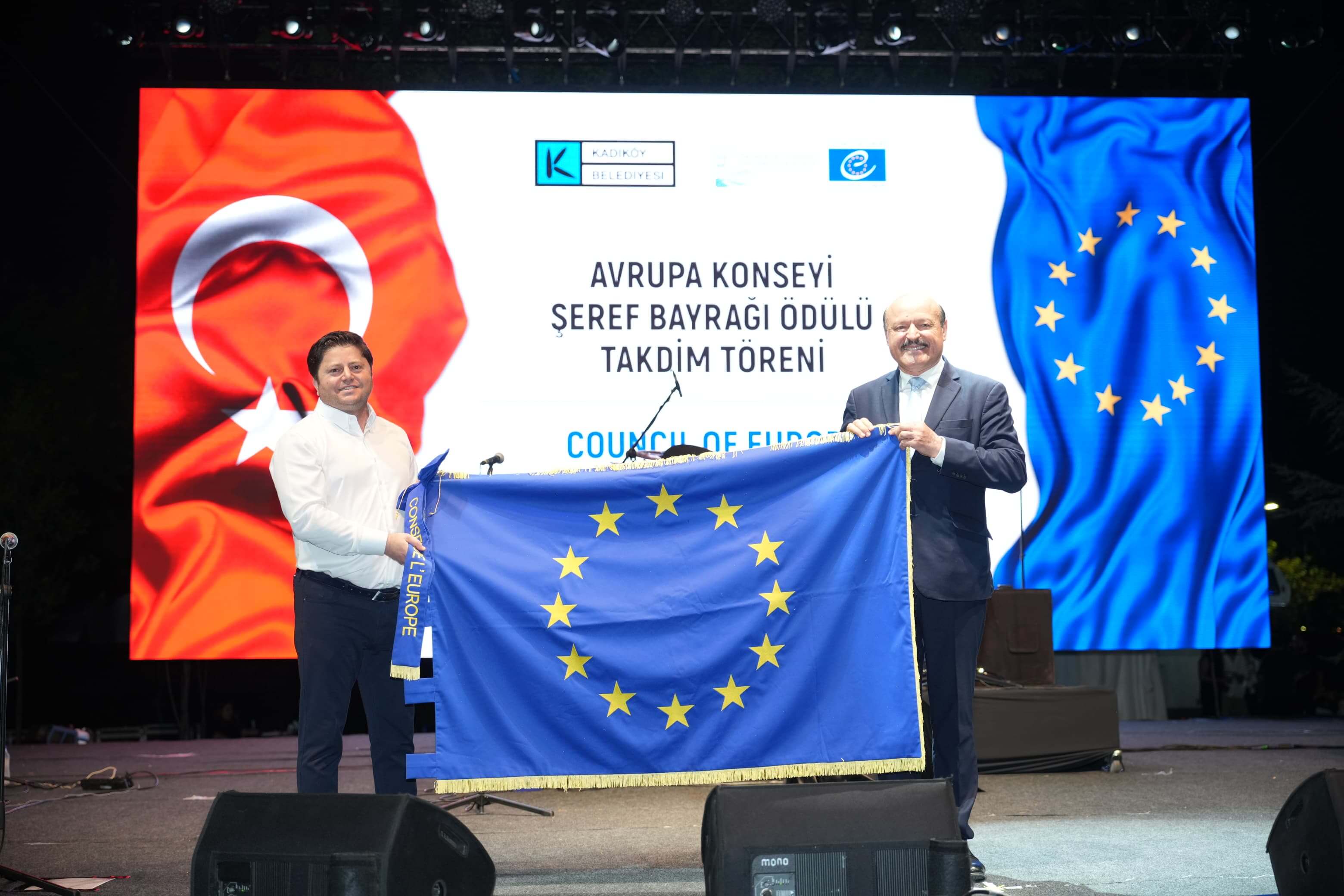 Kadıköy Belediyesi’ne ‘Şeref Bayrağı’ ödülü